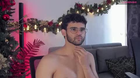 Im Chirs IM MODEL INDEPENDT online show from December 3, 6:17 pm