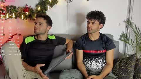 Im Chirs IM MODEL INDEPENDT online show from December 14, 2:56 am