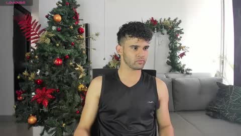 Im Chirs IM MODEL INDEPENDT online show from December 26, 4:04 pm