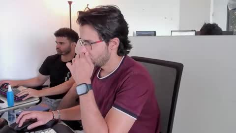 Im Chirs IM MODEL INDEPENDT online show from September 26, 5:06 pm