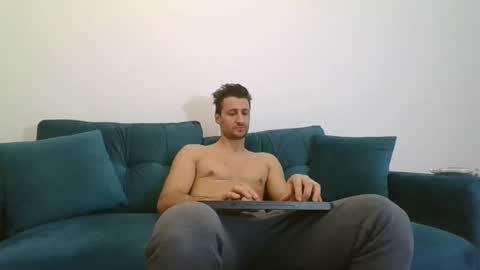 Snapshot of chrisaron chatting on February 23, 4:24 pm chrisaron online show from February 23, 4:24 pm