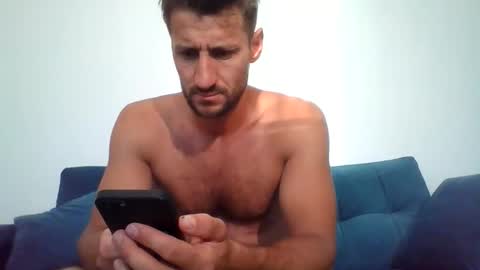 Snapshot of chrisaron chatting on June 8, 3:18 am chrisaron online show from June 8, 3:18 am