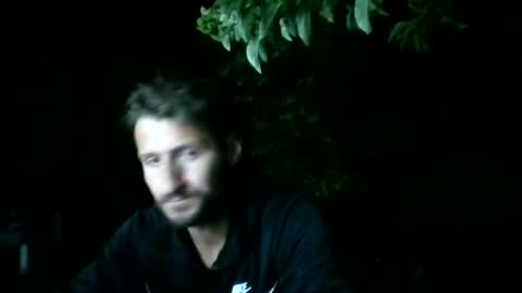 Snapshot of chrisaron chatting on June 17, 7:59 pm chrisaron online show from June 17, 7:59 pm