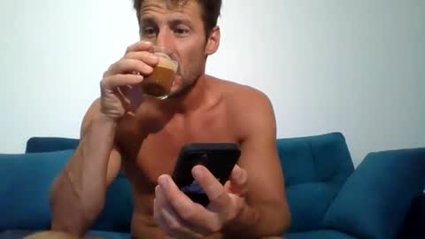 Snapshot of chrisaron chatting on July 17, 3:13 am chrisaron online show from July 17, 3:13 am