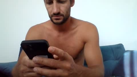 Snapshot of chrisaron chatting on July 26, 5:15 am chrisaron online show from July 26, 5:15 am