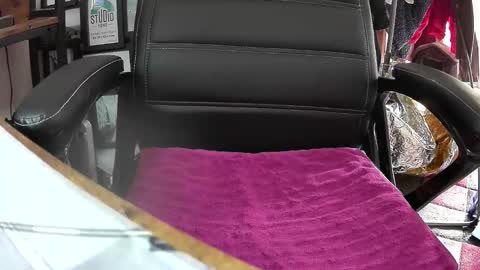 Snapshot of chrisatmiami448 chatting on October 21, 11:55 am chrisatmiami448 online show from October 21, 11:55 am