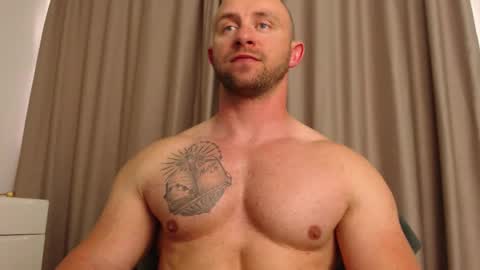 chrisbigbiceps online show from June 1, 3:03 pm