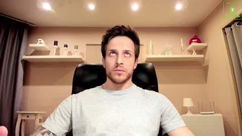 Chris online show from December 26, 1:07 am