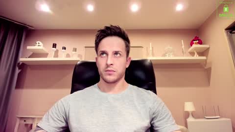 Chris online show from February 8, 10:19 pm