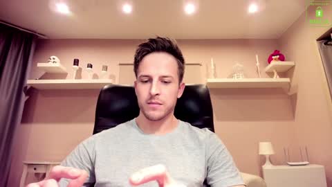 Chris online show from February 9, 1:22 am