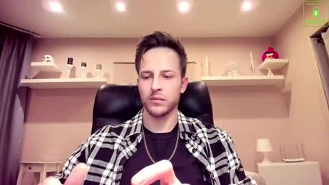 Chris online show from February 15, 4:03 am