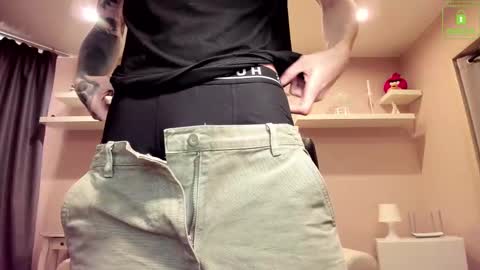 Chris online show from February 20, 6:39 am