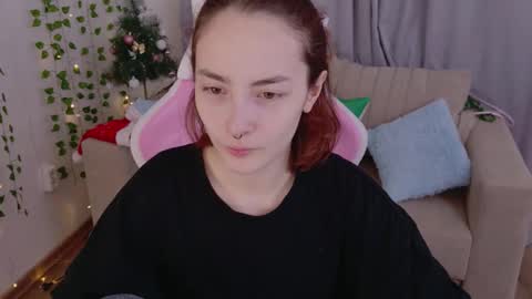 Snapshot of chrisenigma chatting on December 22, 7:05 am chrisenigma online show from December 22, 7:05 am