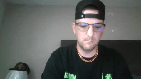 chrisgsonone online show from December 4, 8:28 pm