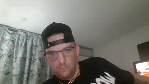 chrisgsonone online show from December 5, 9:18 am