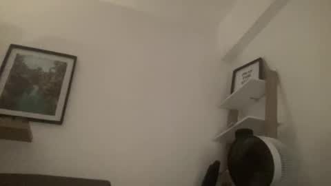 Chris Hemsworth online show from March 21, 5:38 pm