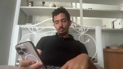 Snapshot of chrislover2125 chatting on May 16, 3:33 pm chrislover2125 online show from May 16, 3:33 pm