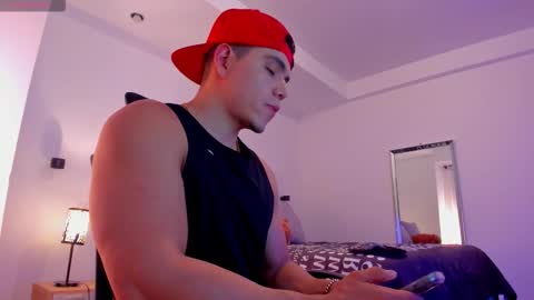 chrismorgan24 online show from November 23, 10:20 pm