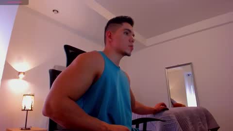 chrismorgan24 online show from December 1, 8:47 pm