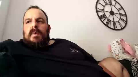 chris  ole online show from May 8, 1:38 pm