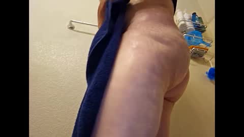 Snapshot of chrispycum chatting on December 6, 4:14 am Chris online show from December 6, 4:14 am