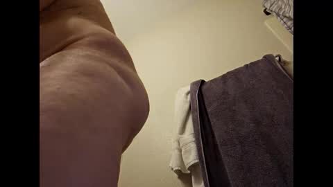 Snapshot of chrispycum chatting on December 24, 6:11 am Chris online show from December 24, 6:11 am