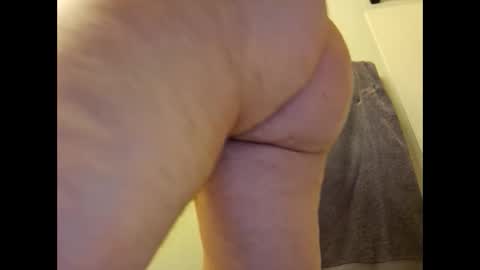 Snapshot of chrispycum chatting on December 26, 4:32 am Chris online show from December 26, 4:32 am