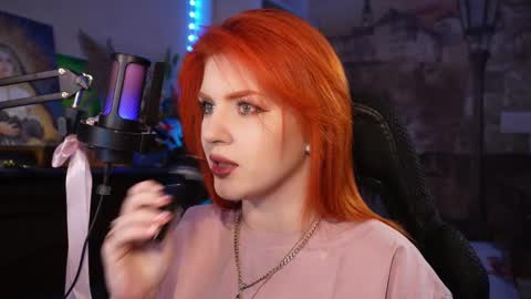 Snapshot of chriss_foxx chatting on March 7, 6:43 pm chriss_foxx online show from March 7, 6:43 pm