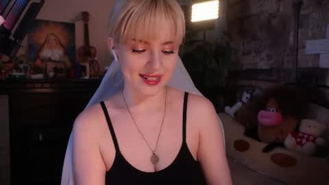 Snapshot of chriss_foxx chatting on June 11, 3:32 pm chriss_foxx online show from June 11, 3:32 pm