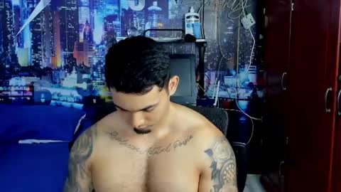 Chriss Stewart online show from May 2, 2:05 am