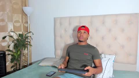 Chriss Vall online show from February 6, 12:59 am