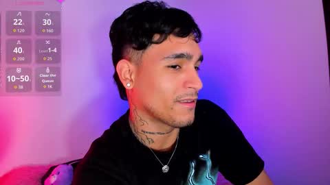 Snapshot of chriss_wg_ chatting on November 24, 9:14 pm Christian Wang online show from November 24, 9:14 pm