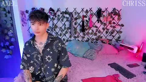 Snapshot of chriss_wg_ chatting on May 16, 7:34 pm Christian Wang online show from May 16, 7:34 pm