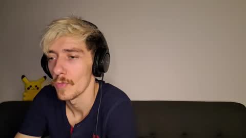 Snapshot of chrisslicer chatting on October 3, 1:46 am Christopher online show from October 3, 1:46 am