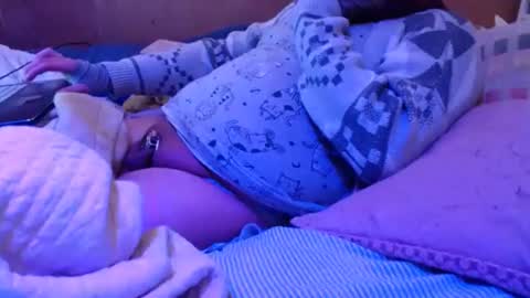 ChrisstyAnneCD online show from December 1, 9:03 am