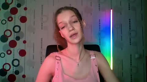 chrissy_joyful online show from May 2, 5:12 am