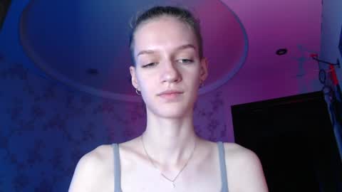 chrissy_joyful online show from June 18, 9:14 am
