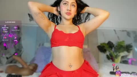 Snapshot of christal_cutee chatting on June 7, 11:03 am Christal online show from June 7, 11:03 am