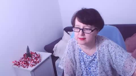 Christa online show from December 29, 4:40 pm