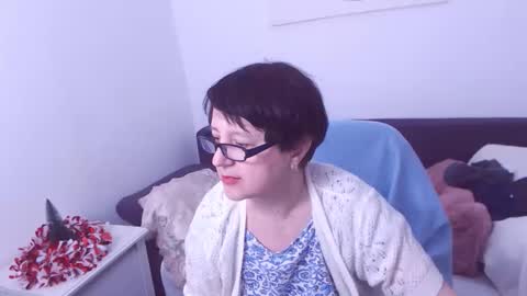 Christa online show from January 1, 10:24 pm