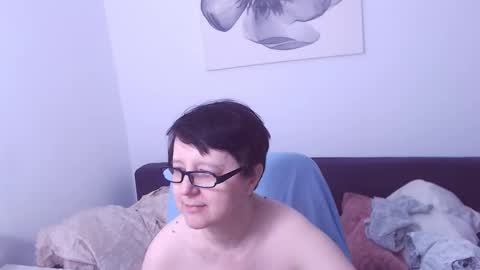 Christa online show from November 30, 4:11 pm