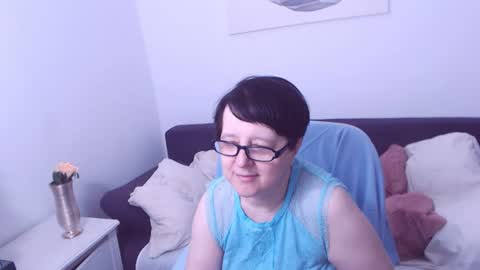 Christa online show from June 28, 7:36 am
