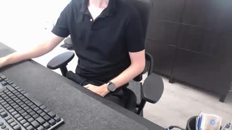 Snapshot of christianblck chatting on October 27, 9:02 am christianblck online show from October 27, 9:02 am