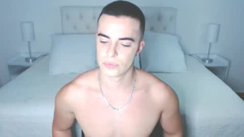 Snapshot of christiandiorx chatting on November 1, 12:12 am christiandiorx online show from November 1, 12:12 am