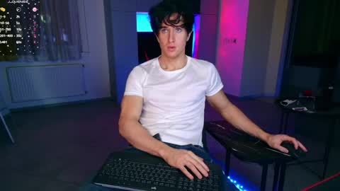 UPVOTE ME ------  ILL DO SOMETHING FOR FREE online show from June 5, 8:14 pm
