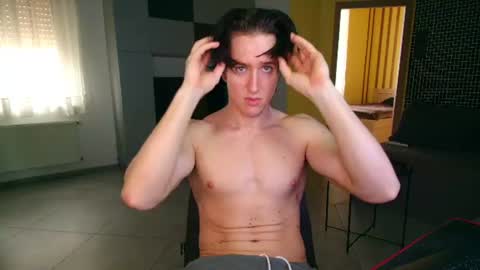 UPVOTE ME ------  ILL DO SOMETHING FOR FREE online show from July 8, 4:39 am