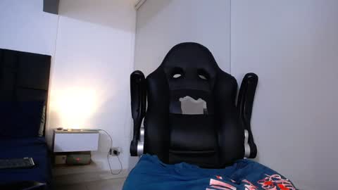 Snapshot of christianvalenzia chatting on December 15, 12:07 am Christian online show from December 15, 12:07 am