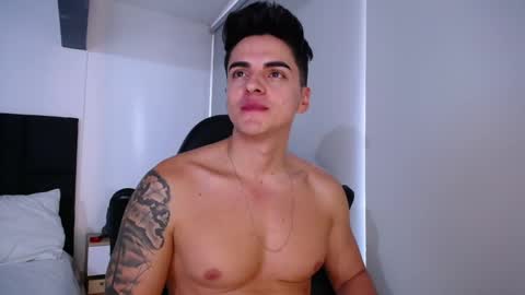 Snapshot of christianvalenzia chatting on February 21, 9:43 pm Christian online show from February 21, 9:43 pm