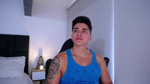 Snapshot of christianvalenzia chatting on February 26, 3:08 pm Christian online show from February 26, 3:08 pm