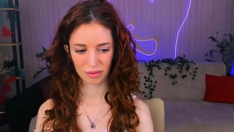 christinaconteeree online show from June 4, 7:20 pm